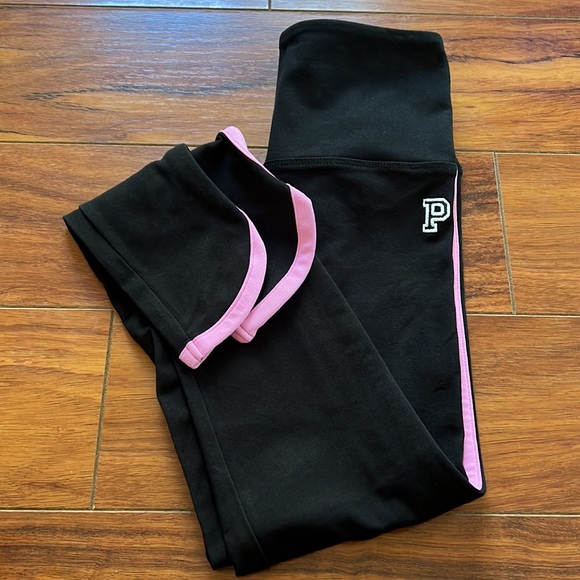 Yoga pants, never worn and still has price tag attached. - Picture 6 of 6